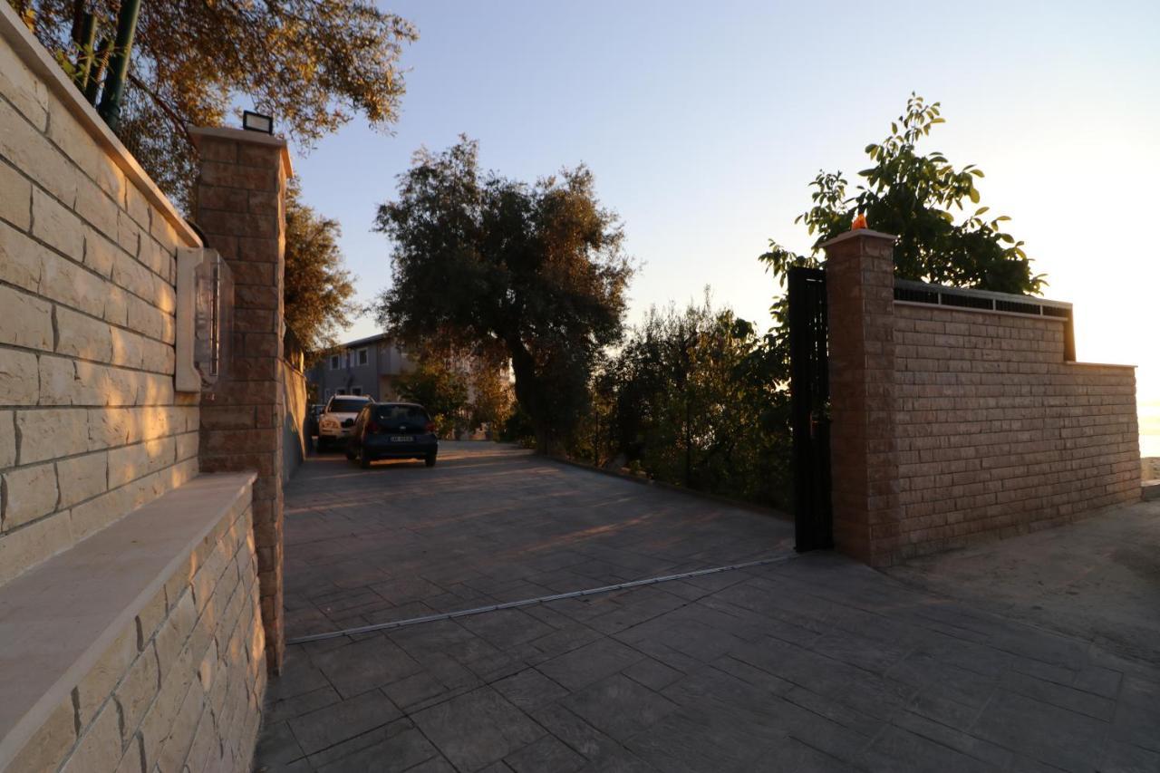 Vila Elarad Vlorë Buitenkant foto