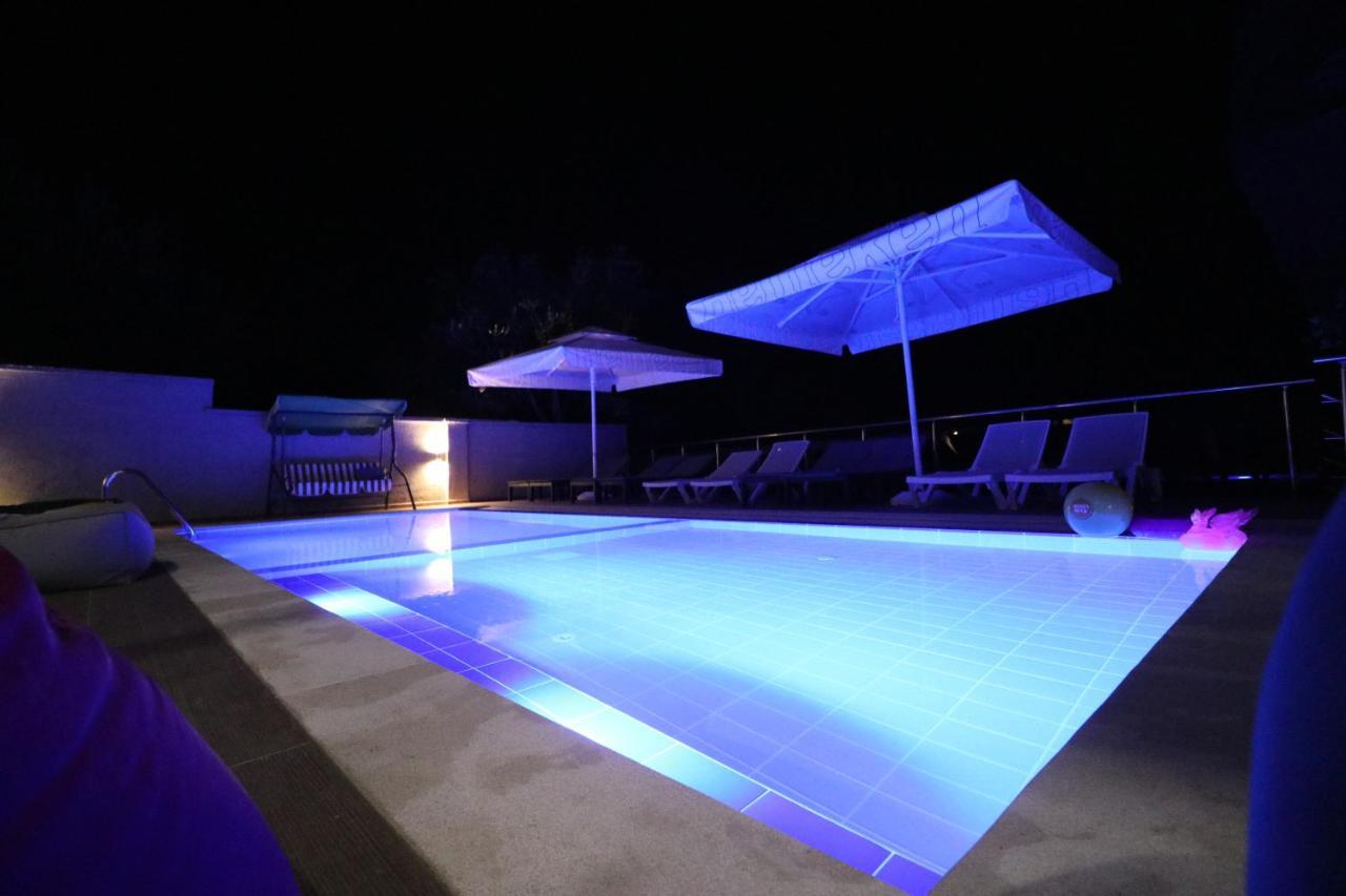 Vila Elarad Vlorë Buitenkant foto